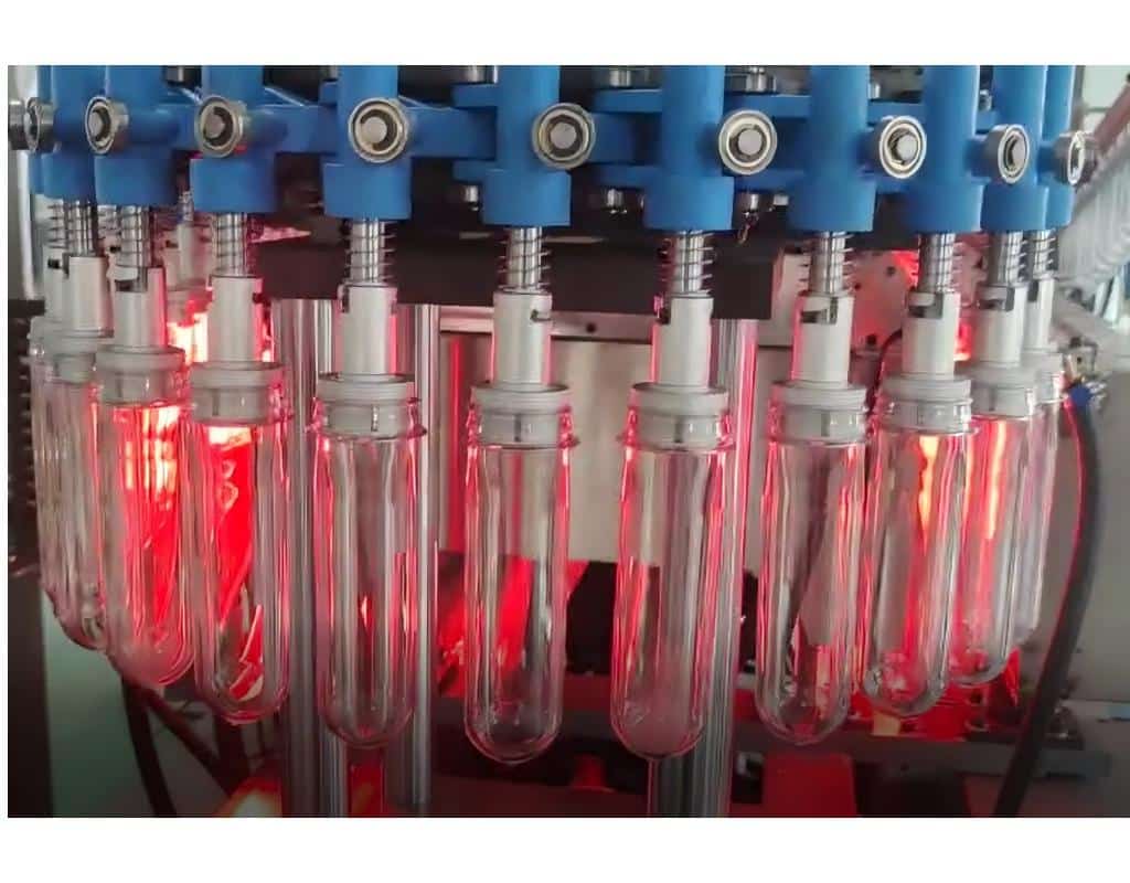 Diagram Showing Infrared Lamps Heating A Pet Preform