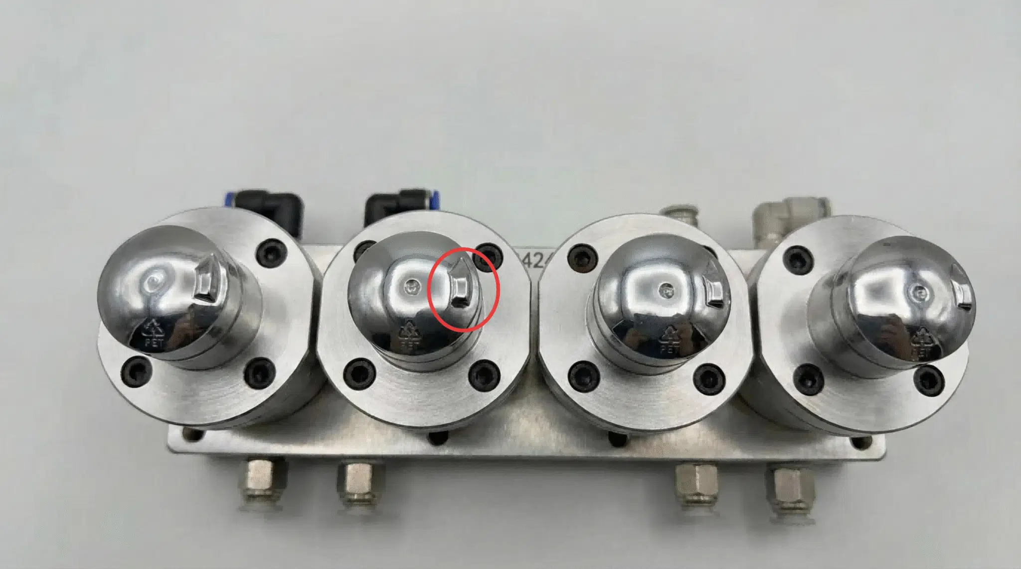 Pet Bottle Labeling Alignmen